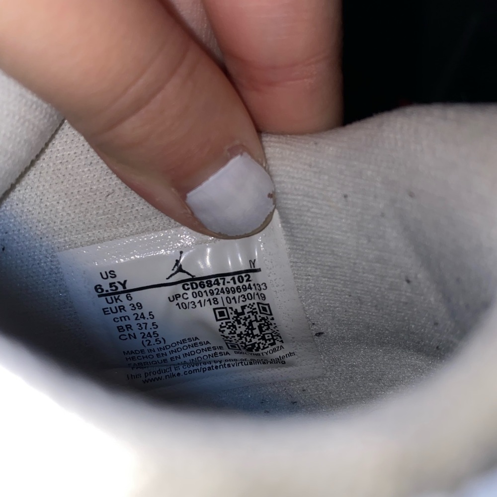 Jordan 11 gs snakeskin - Picture 6 of 6